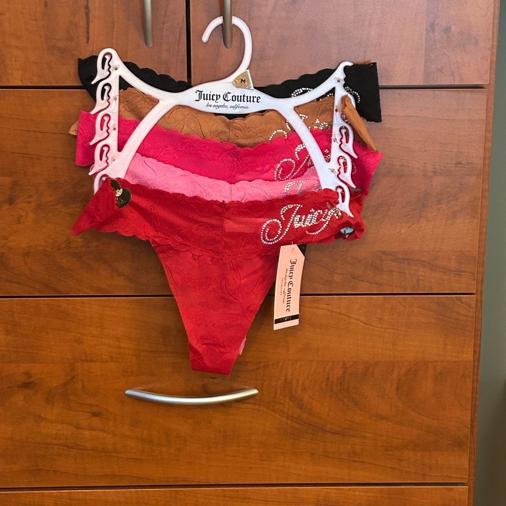 Juicy Couture Lace Thong Set of 5
